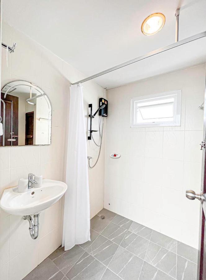 Отель 88 House Patong Экстерьер фото