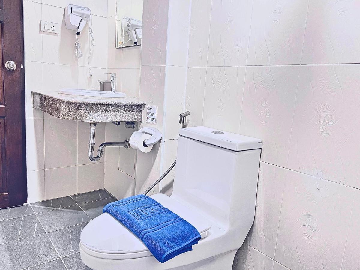 Отель 88 House Patong Экстерьер фото